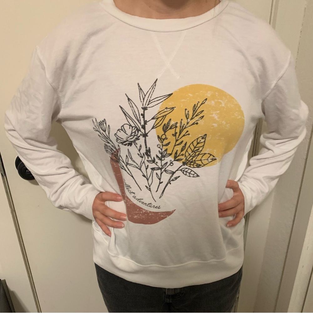 C&C California Flourish and Bloom Moon and Floral Graphic Long Sleeve Shirt Top